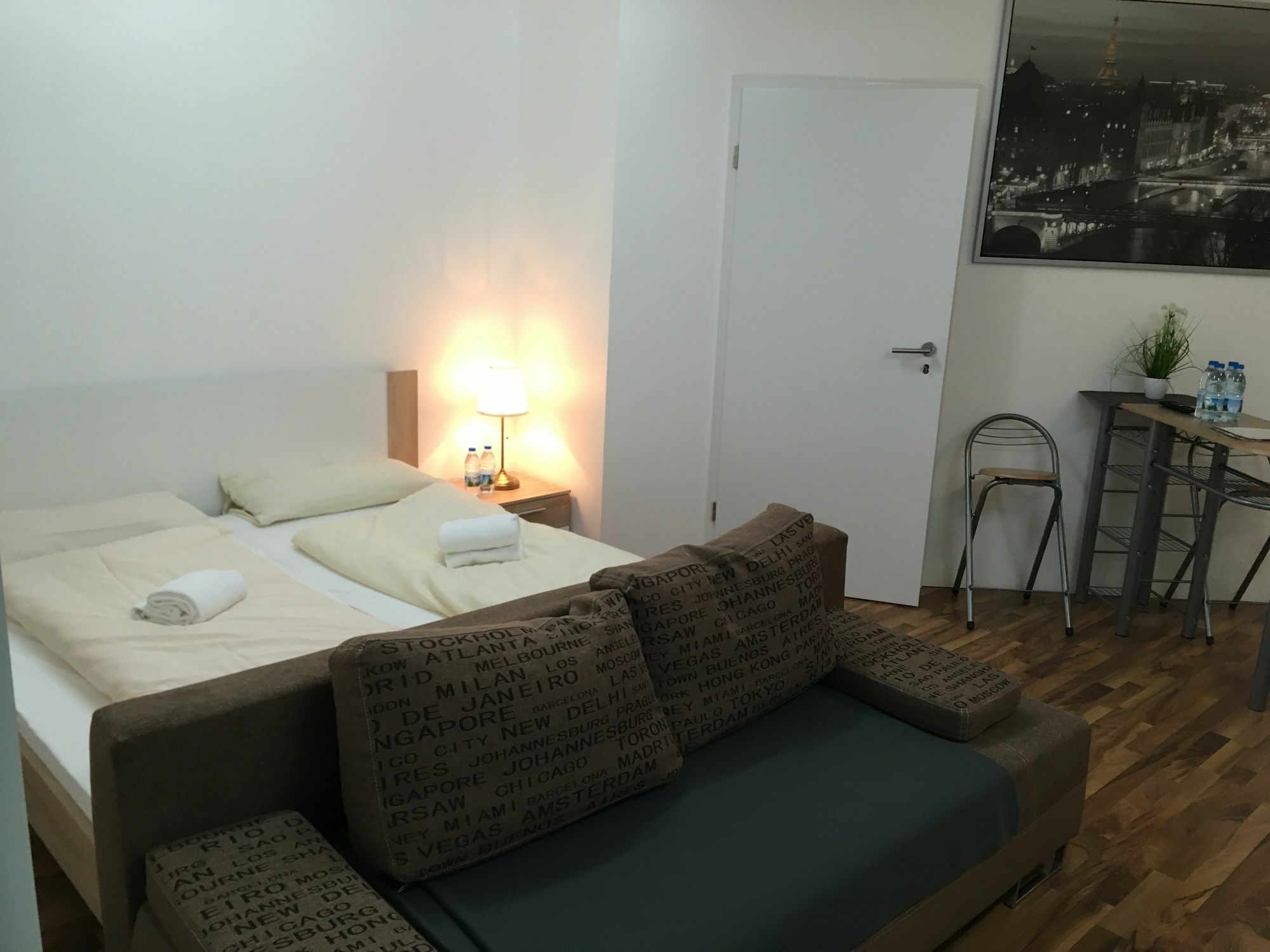 Kn Kahtan Boarding House Apartment Munich Luaran gambar