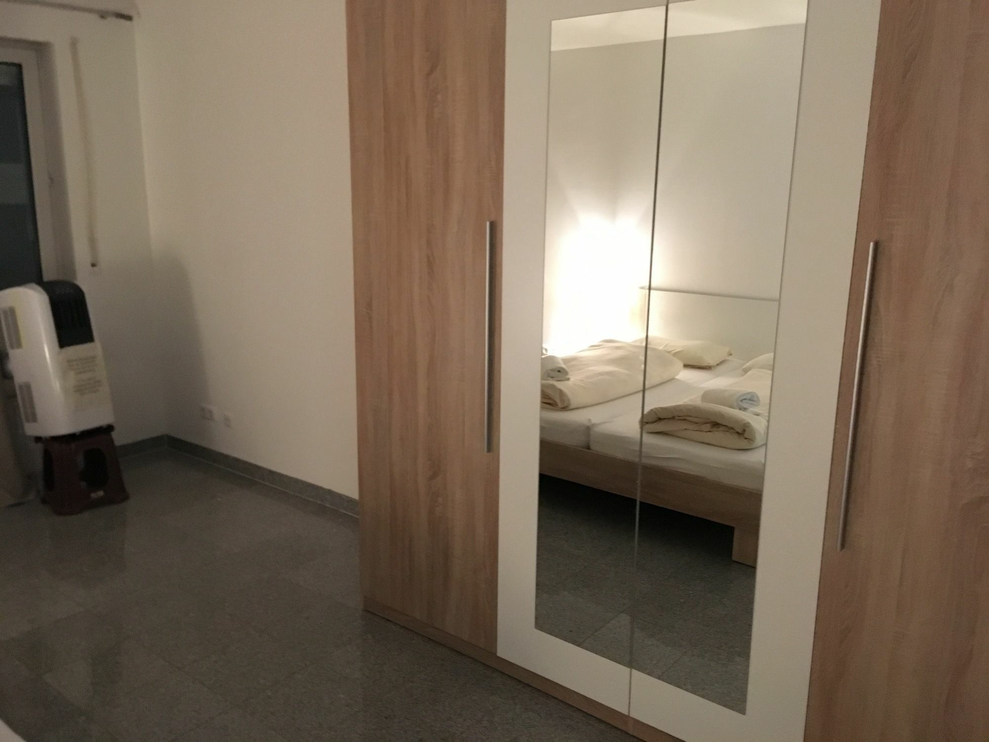 Kn Kahtan Boarding House Apartment Munich Luaran gambar